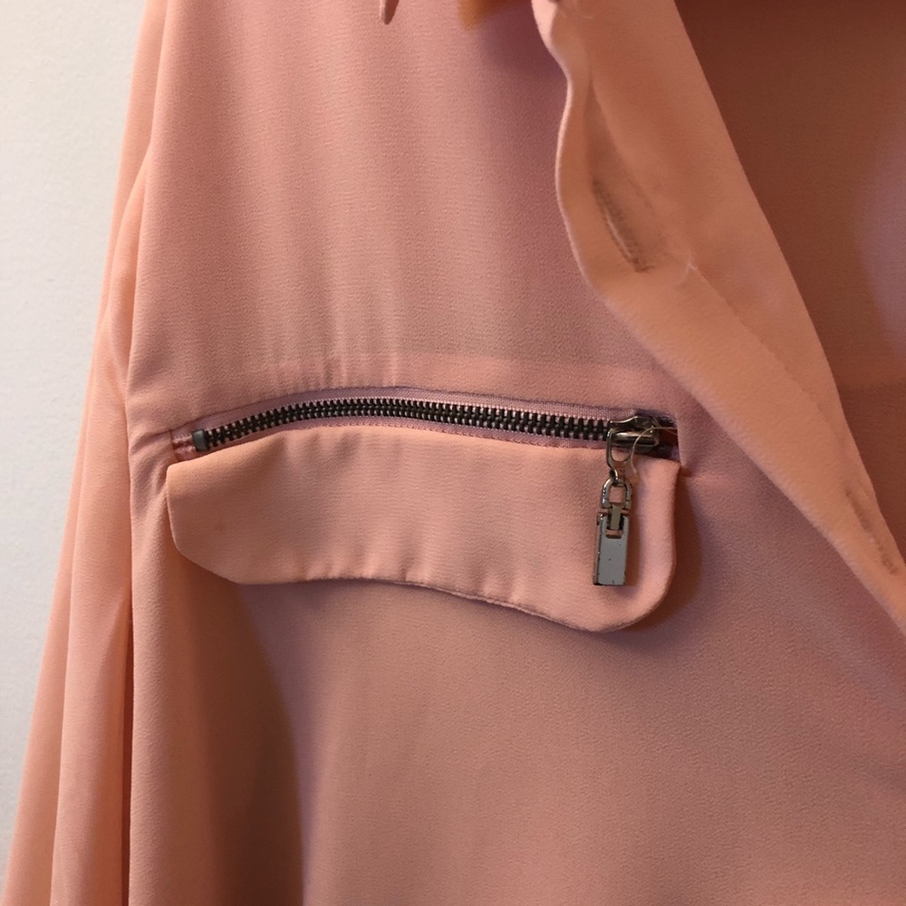 Button down shirt - Picture 2 of 4